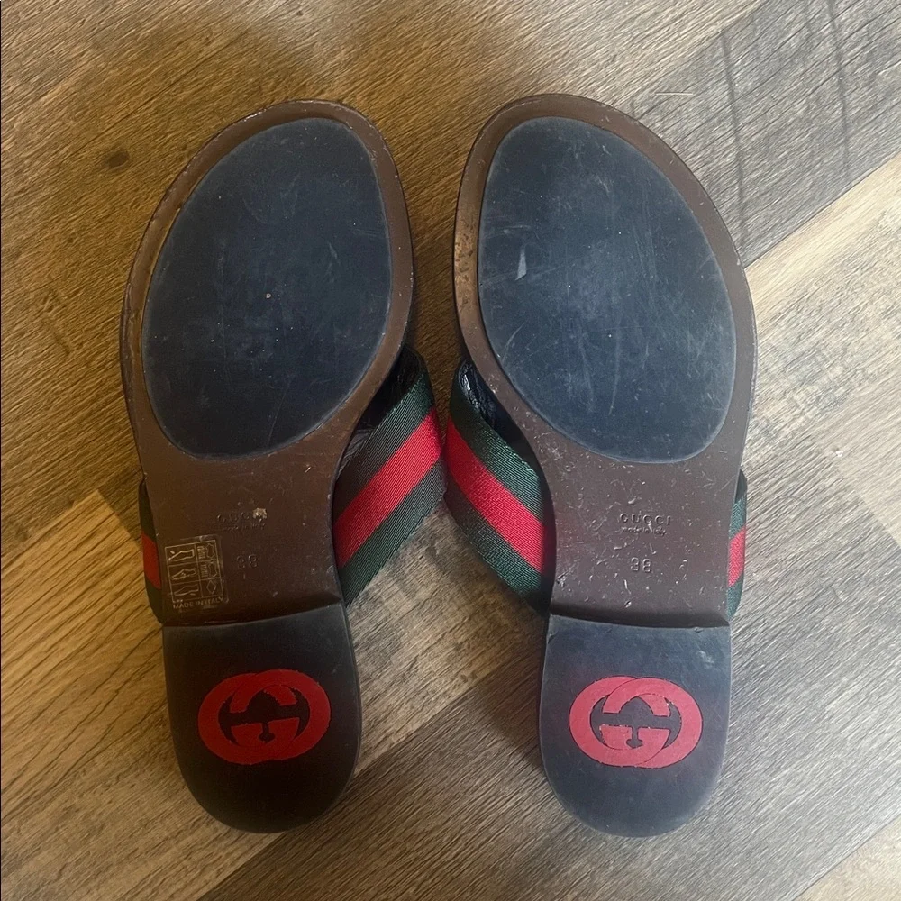 Gucci Red and Green Kika striped interlocking GG sandal - Picture 4 of 4